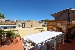 Attique à Centre-Barri Vell. Impresionante ático dúplex con vistas  en centrobarri vell