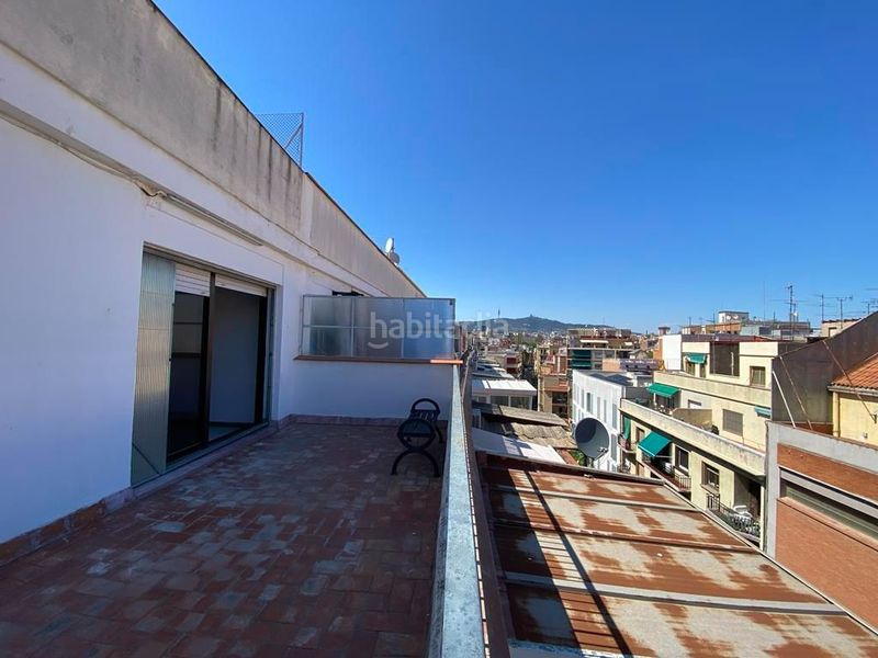 Foto 124b21d5-a1b6-46b3-a117-5dda9933bff0. Àtic a La Bordeta Barcelona