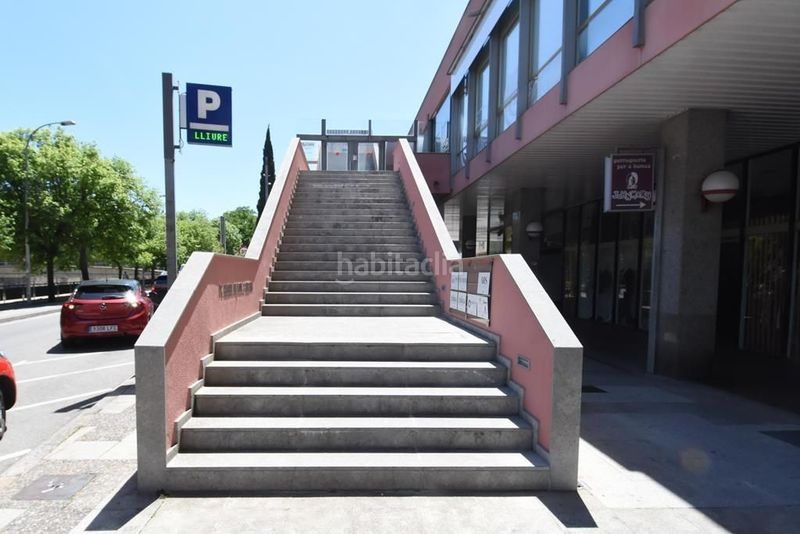 Foto 4817110c-c6c5-4e18-a5c1-eb12bb364c57. Lloguer oficina a Centre-Barri Vell Girona