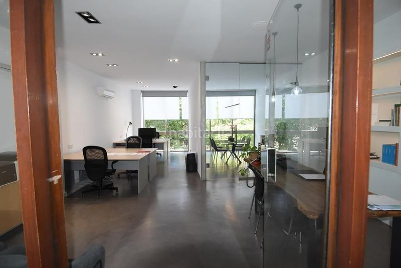 Foto 70bbe2f3-2355-41e1-9542-7ae402df9113. Lloguer oficina a Centre-Barri Vell Girona