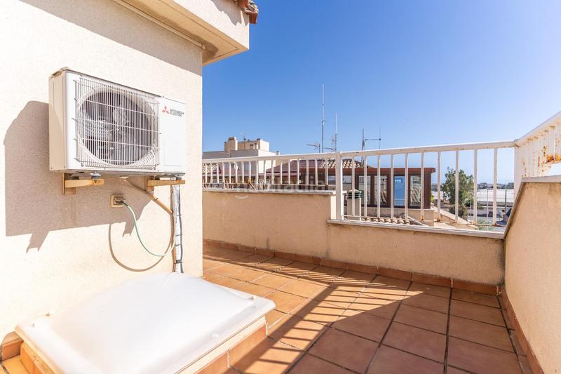 Foto 2330dcbe-099d-4510-bb72-634655d95c54. Maison jumelée avec parking dans La Cañada de San Urbano Almería