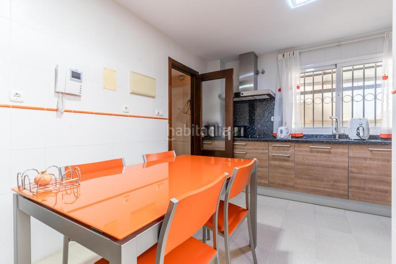 Foto 5d448984-ca90-4309-bb12-9739724e1b90. Maison jumelée avec parking dans La Cañada de San Urbano Almería