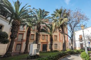 Bro  Plaza bendicho. Edificio singular  centro almeria catedral 4 plantas sobre rasan