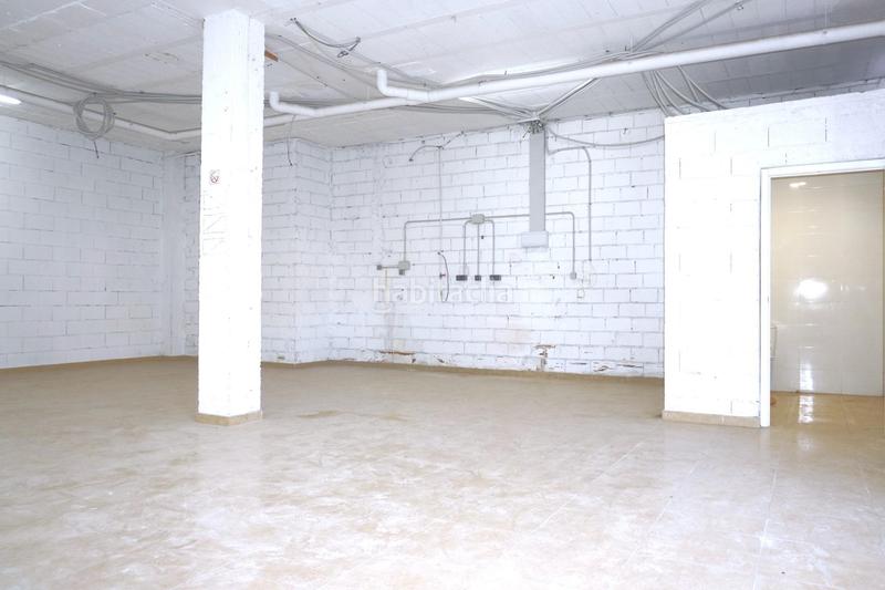 Foto 14668b8a-71cf-4da2-97c3-38af3a4c44ee. Location local commercial dans calle alcazaba de almería 32 dans Huércal de Almería