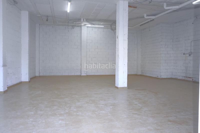 Foto 48c3b600-7bdf-40fe-bbd7-840f6db799e7. Location local commercial dans calle alcazaba de almería 32 dans Huércal de Almería