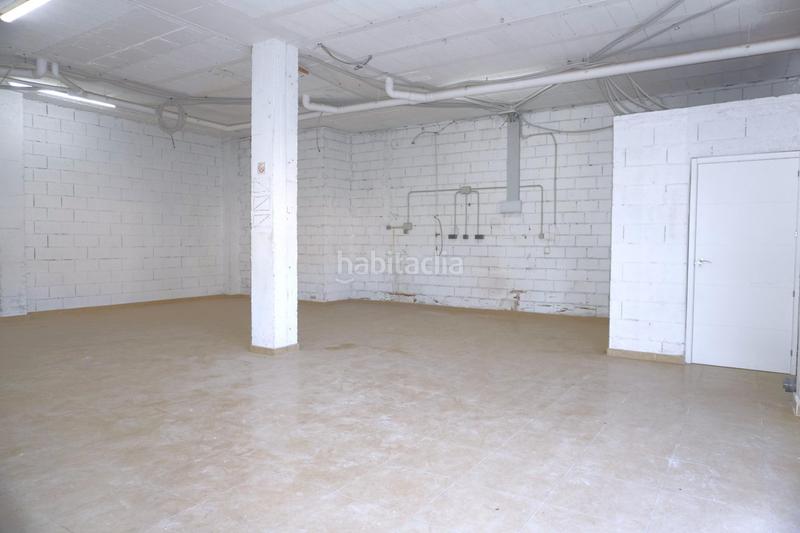 Foto 549b5910-fe6b-43e0-95bf-084ff49a35c8. Location local commercial dans calle alcazaba de almería 32 dans Huércal de Almería