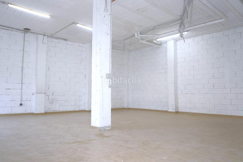 Foto a89543cf-4051-45d3-9f26-5fd2bf971665. Location local commercial dans calle alcazaba de almería 32 dans Huércal de Almería