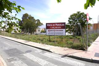 Wohngrundstck en Calle clara lair m-1 14. Terreno urbano directo  huercal almeria