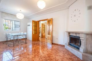 Casa adossada a Huércal de Almería. Dúplex en el cercado  huércal de almería 4 habitaciones  2 baños