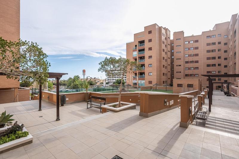 Foto 2c8ea404-0932-4a02-916d-e823b2de1f2d. Rez-de-chaussée avec parking piscine dans Los Molinos - Villa Blanca Almería