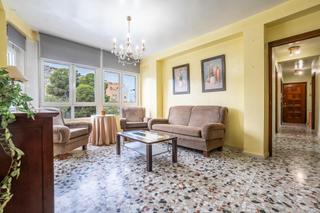 Casa a Huércal de Almería. Casa independiente en huércal de almería 5 habitaciones  3 baños