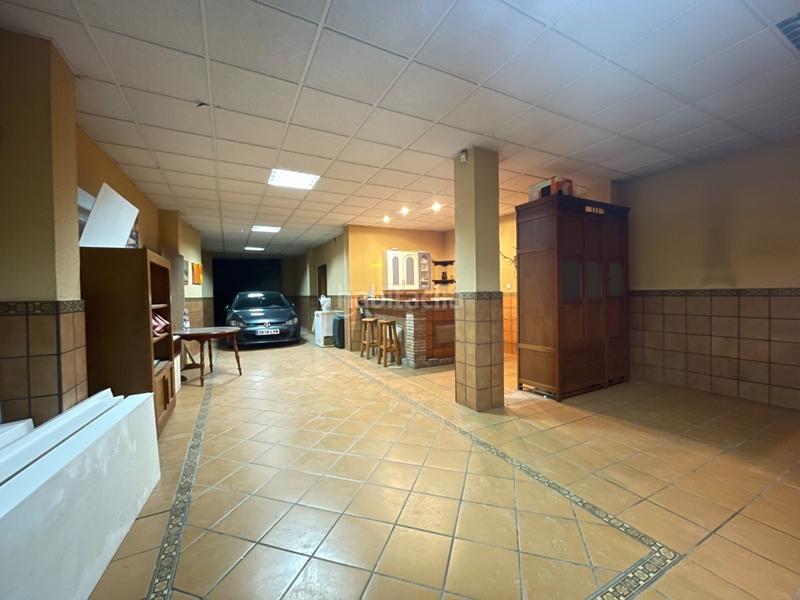 Foto 1ff9a3dc-3d99-454e-8657-7584b7fdf858. Casa con riscaldamento parcheggio in El Carmen - La Barrera Lucena