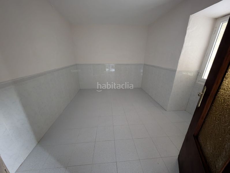 Foto de3820c0-4840-41f4-b6e7-6afedacd1b45. Casa a Poleares Lucena