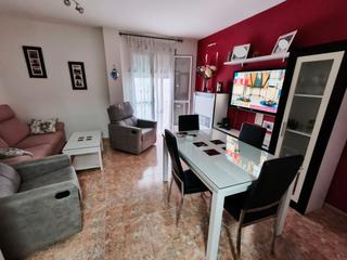 Appartement à Poleares. Venta de piso zona institutos