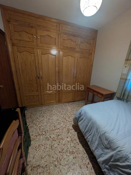 Foto 2ae4b0a2-611e-4885-8ad7-b581af1a802d. Casa adossada amb xemeneia calefacció aparcament a Lucena