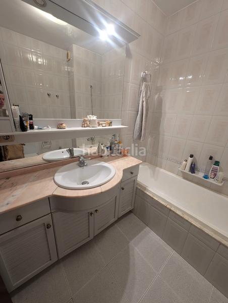 Foto e902a16d-6406-436f-9f36-f005d4a8e5e2. Casa adossada amb xemeneia calefacció aparcament a Lucena