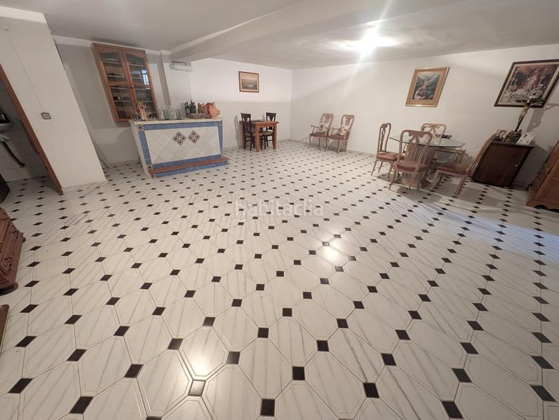 Foto ea547d4a-696e-489c-a2ba-817bb2877860. Casa adossada amb xemeneia calefacció aparcament a Lucena