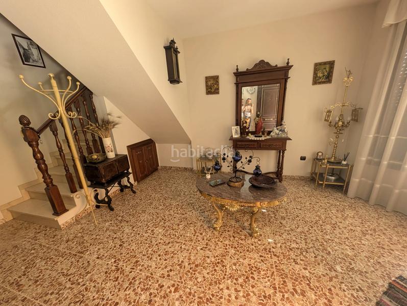 Foto ec0ea43c-b47b-400a-a785-3d748a7cdda8. Casa adossada amb xemeneia calefacció aparcament a Lucena
