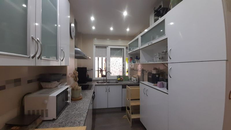 Foto 7dc61c16-f3b3-46e9-8b3a-bba46e8202eb. Dúplex gran bajada de precio en Centro Lucena
