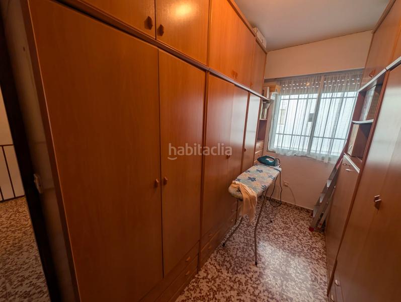 Foto 03423c06-443a-4c09-842b-40e67a678ce8. Casa adossada amb aparcament a jardín Lucena Lucena