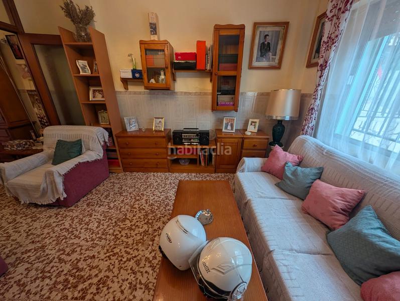 Foto 5ae0f92c-2e6b-4247-878a-5275384a8304. Casa adossada amb aparcament a jardín Lucena Lucena