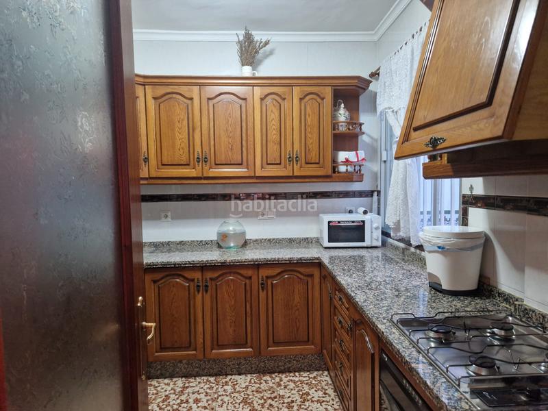 Foto d6214ce0-87a6-4991-9609-c60c343124f1. Casa adossada amb aparcament a jardín Lucena Lucena