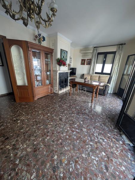 Foto f23e68ce-0744-4e25-8991-de3f3615884d. Maison avec cheminée chauffage parking dans San Francisco Lucena