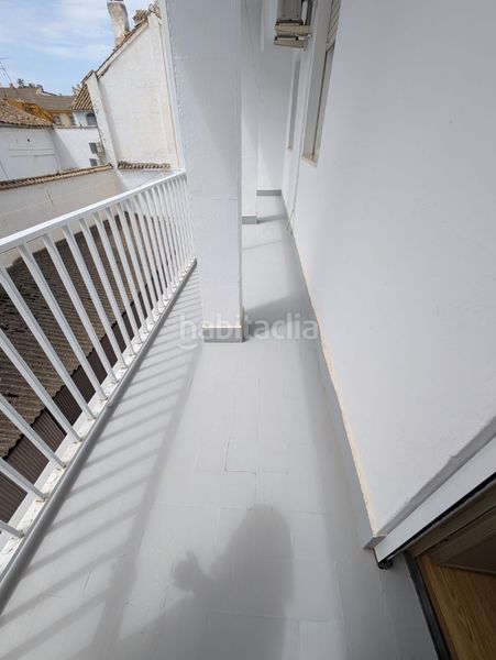 Foto f554b0fe-0082-49b4-bd0e-a47c451dec93. Pis amb calefacció a Centro Lucena