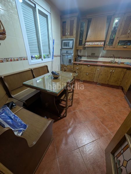 Foto 1453d8db-54af-4bf6-a988-30b18224a69d. Casa adossada amb xemeneia a jardín Lucena Lucena