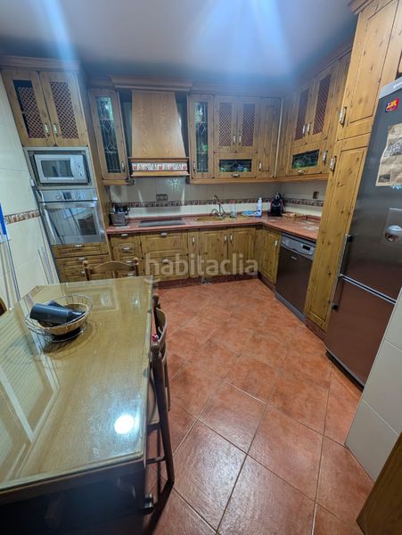 Foto 4c0f906b-c854-4143-9a7e-bec9c3107ec5. Casa adossada amb xemeneia a jardín Lucena Lucena