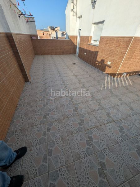 Foto 6141d781-9367-437b-8a29-745489676052. Casa adossada amb xemeneia a jardín Lucena Lucena