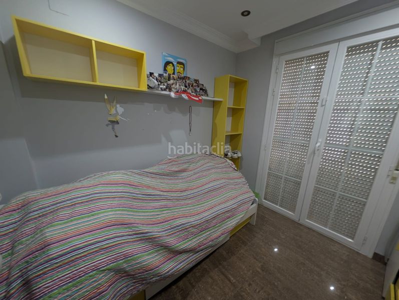 Foto 70fb83d3-33be-43bb-92e2-b0ce436efe39. Casa adossada amb xemeneia a jardín Lucena Lucena