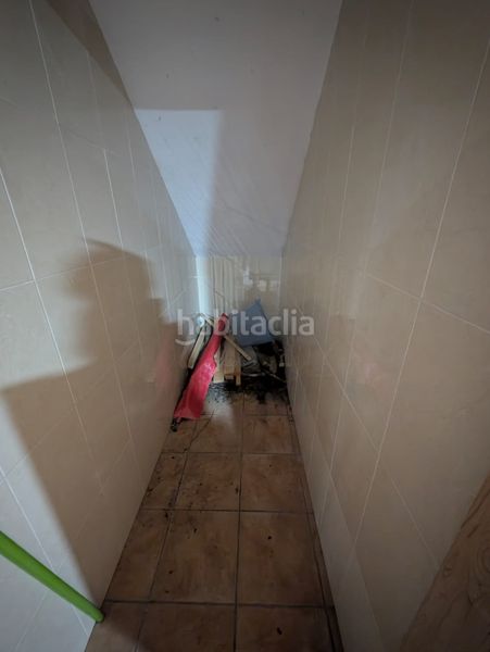Foto 9eb87fd1-6d5d-45f0-8875-e4815c104385. Casa adossada amb xemeneia a jardín Lucena Lucena