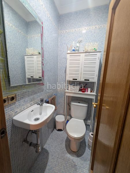 Foto b6eced2d-c4a7-4cb2-9a08-0e7678ea1ebd. Casa adossada amb xemeneia a jardín Lucena Lucena