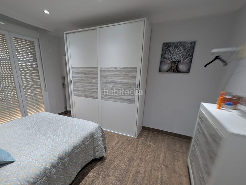 Foto ca65f353-38d5-48ff-b6e1-cf207658984c. Casa adossada amb xemeneia a jardín Lucena Lucena