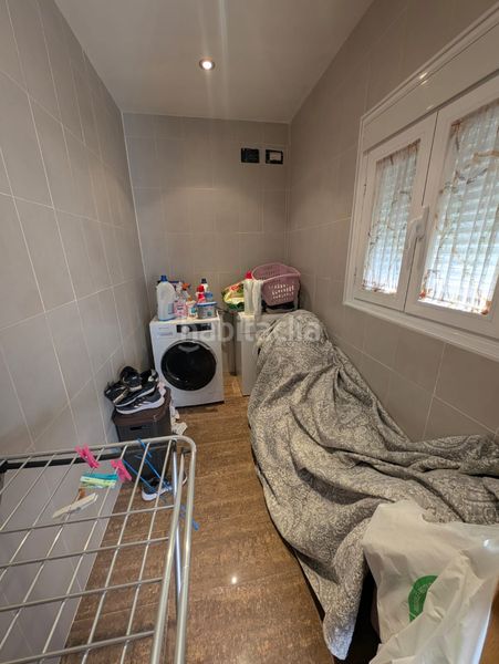 Foto d15e9997-28ec-4de4-a96d-03baa5e509fe. Casa adossada amb xemeneia a jardín Lucena Lucena