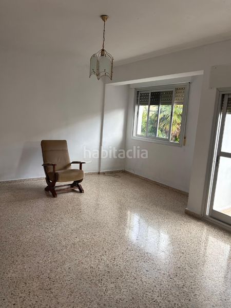 Foto 4bcb5e69-57b0-4984-8c2b-d07cb8cbfdf6. Casa adossada amb aparcament a jardín Lucena Lucena