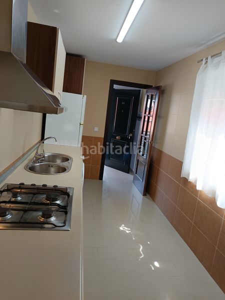 Foto 3c39c7de-62d8-40c8-bf46-f681f00b2038. Rent flat with heating in Centro Lucena