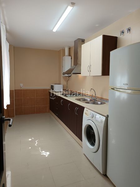 Foto 8ea85ab3-20a9-4bf5-8b08-fbbd20b43a3c. Rent flat with heating in Centro Lucena