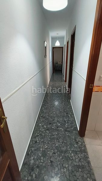 Foto cf557107-f013-414f-afc1-341015e7782c. Rent flat with parking in Centro Lucena