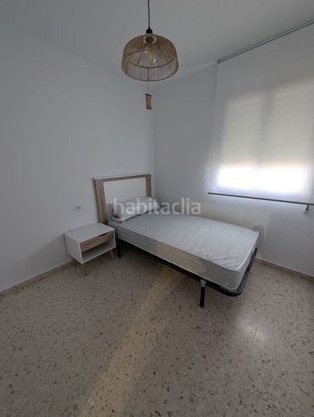 Foto 04fbc0c3-7b6f-41e8-bd04-736ca7def013. Rent flat in Centro Lucena