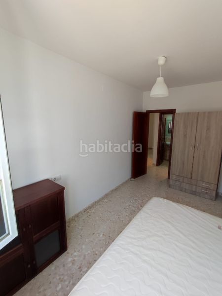Foto 00b29993-6bad-4606-8bd9-0cb579beef53. Lloguer pis a Centro Lucena