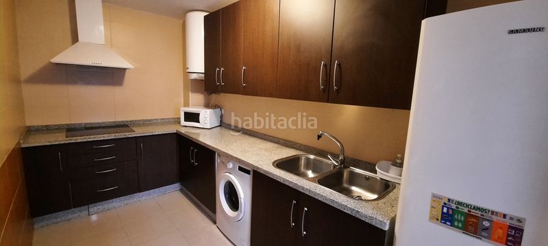 Foto 91dd481b-13c7-42cb-8522-3969868070a2. Lloguer pis amb calefacció aparcament a Centro Lucena