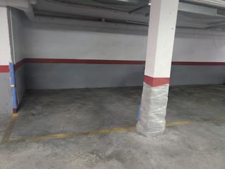 Aparcament cotxe a Calle Arévalo 1