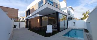 Chalet  Calle dunas. Villa en torre de la horadada
