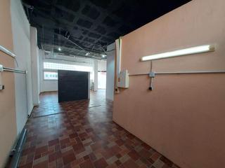 Business premise  Carrer llinares. Amplio local en alicante