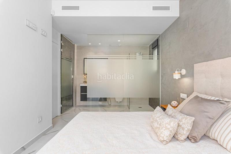 Foto 17b3f364-3fc8-4e80-afee-6892fef546d4. Casa amb calefacció aparcament piscina a San Miguel de Salinas