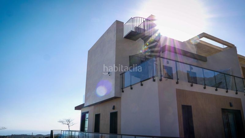 Foto 99b2a9a3-baab-452a-b74c-d5a9fdb39c19. Casa adossada amb aparcament piscina a balcón de ponoig - Polop paradis - Polop hills Polop