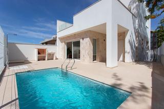 Chalet  Calle calle bodega. Bonita villa en hondon de las nieves alicante
