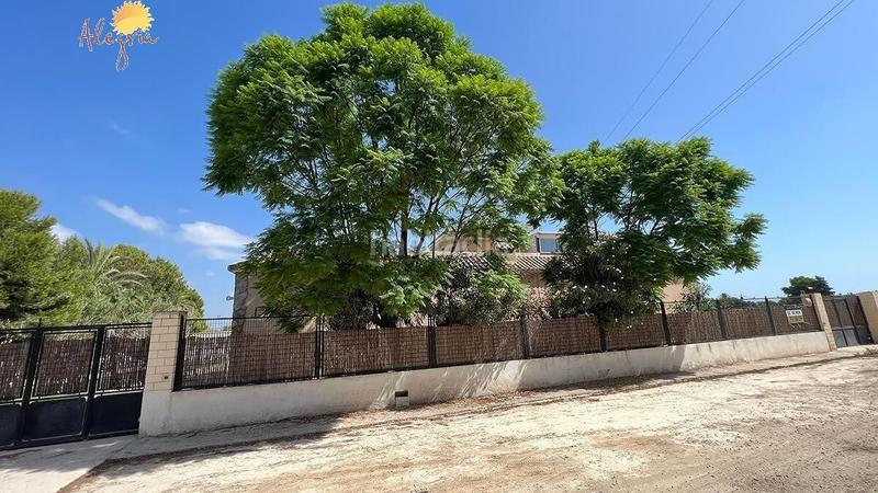 Foto dd498292-7542-49ef-a732-b19189552fbd. Chalet espléndido chalet en rojales 8 dormitorios, piscina privada y doble oportunidad en Formentera del Segura